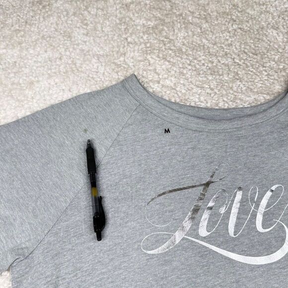 Victoria's Secret Gray Love Graphic Sleep Pajama Shirt NEW - Picture 4 of 8